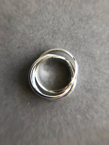 Sterling Silver Triple interlocked Ring [R1001]