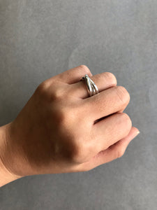 Sterling Silver Triple interlocked Ring [R1001]