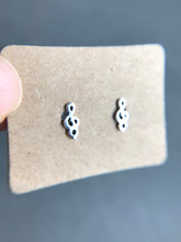 Sterling Silver G-Clef Music Note Studs Type A [ESV1003]