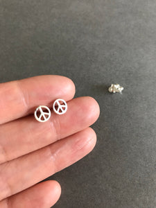 Sterling Silver Peace Sign Studs [ESV1008]