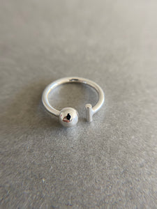 Sterling Silver Small Ball and Bar Ring [R1032]