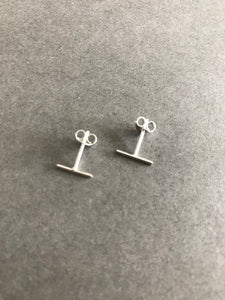 Tiny Silver Thin Bar Studs Earrings - Sterling Silver [ESV1017]