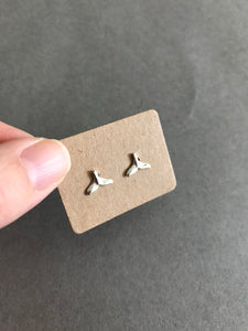 Sterling Silver Whale Tail Studs [ESV1023]