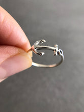 Sterling Silver Anchor Ring [R1015]